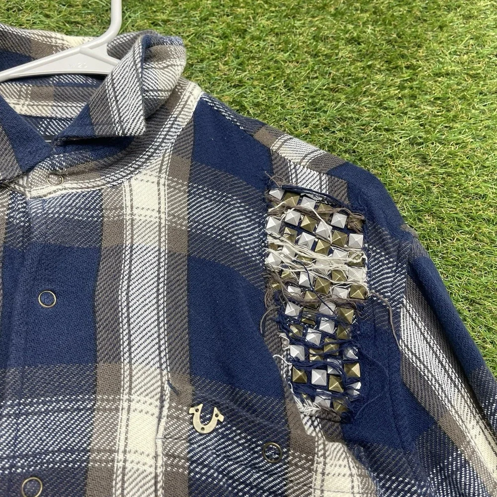 True Religion shop confidence